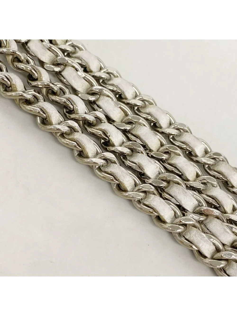 Chanel wallet chain